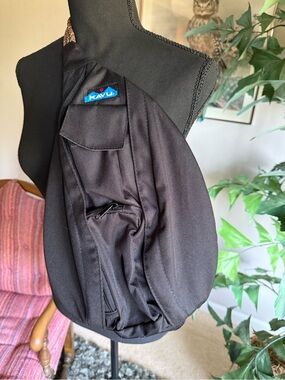 Kavu Mini Black Cargo Sling Bag